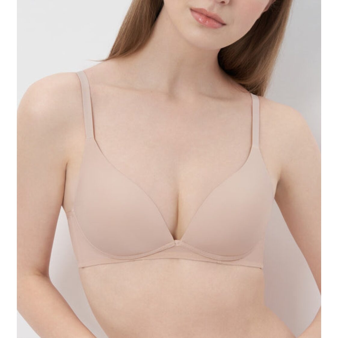Triumph Invisible Inside-out Deep V Non-Wired Push Up Bra Natural Skin