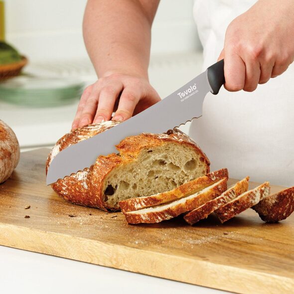 https://media.metro.sg/ProductImages/a1554dae-29a0-4edd-9627-2278f3049b4a/1/240x240/tovolo-comfort-grip-85-bread-knife-oyster-gray-220929033338.jpg